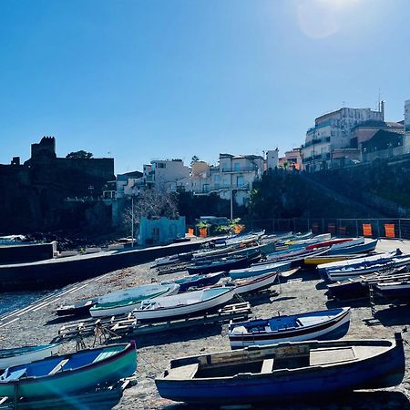 Вилла La Finestra Sul Mare Ачи Костелло Экстерьер фото
